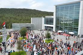 Özyeğin Üniversitesi kampüsünden görsel 2
